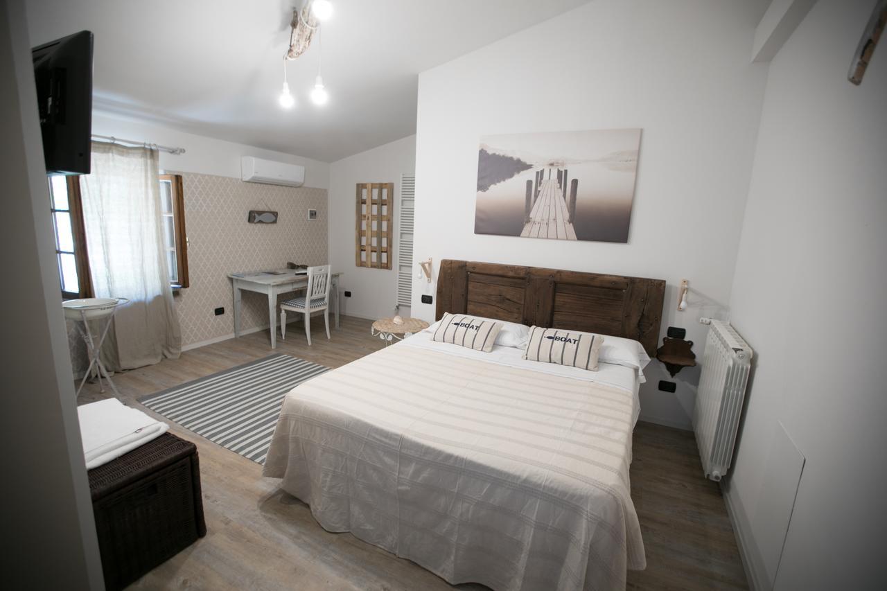 B&B Ocagiuliva Riparbella Eksteriør billede